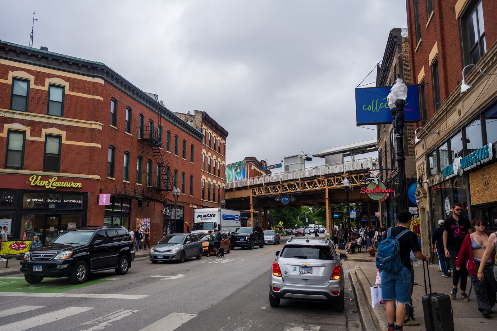 Independence neighborhood